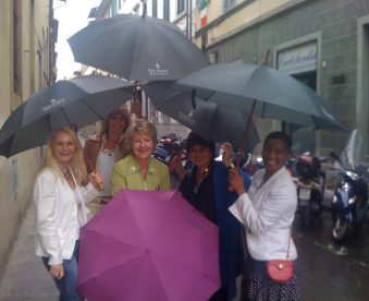 Florence MM Girls with umbrellas